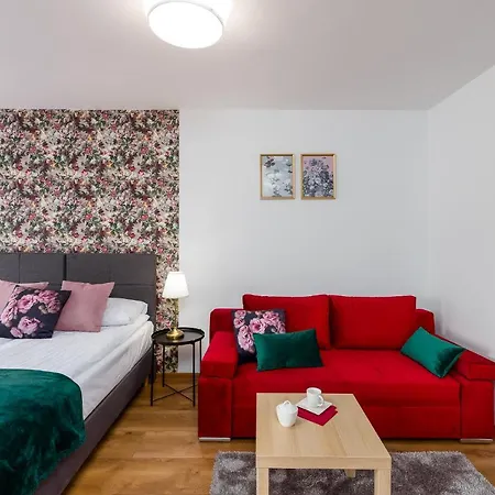 Sleepway Apartments - English Dream Poznan Exterior photo